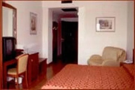 Hotel Corone Caerano Di San Marco Habitación foto