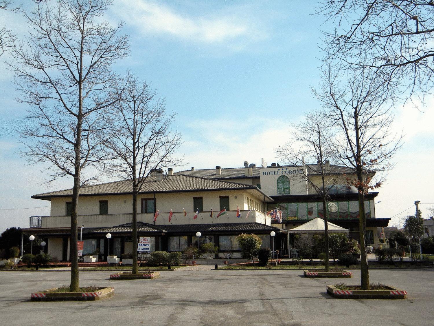 Hotel Corone Caerano Di San Marco